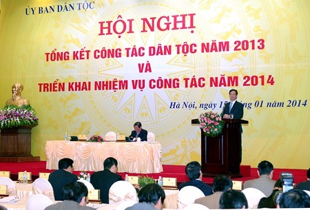 Thủ tướng Nguyễn Tấn Dũng: Nâng cao hiệu quả quản lý Nhà nước đối với công tác dân tộc  - ảnh 1
